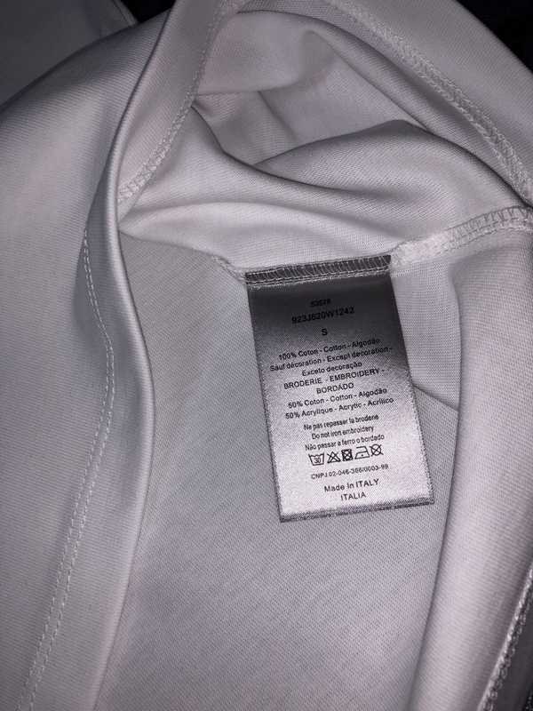 ブランドTシャツ全体デザイン